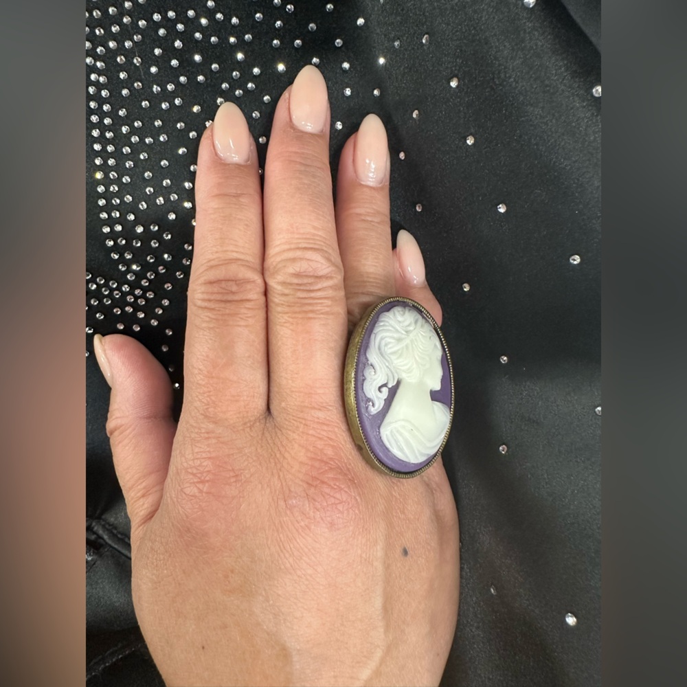 Adjustable Ring Oversized Purple Cameo antiqued gold tone metal gorgeous